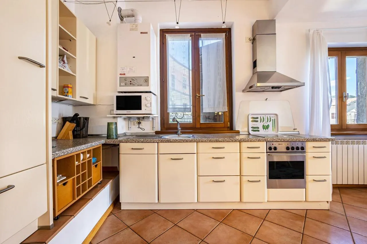 Apartment Appartment Capri Tignale Italy